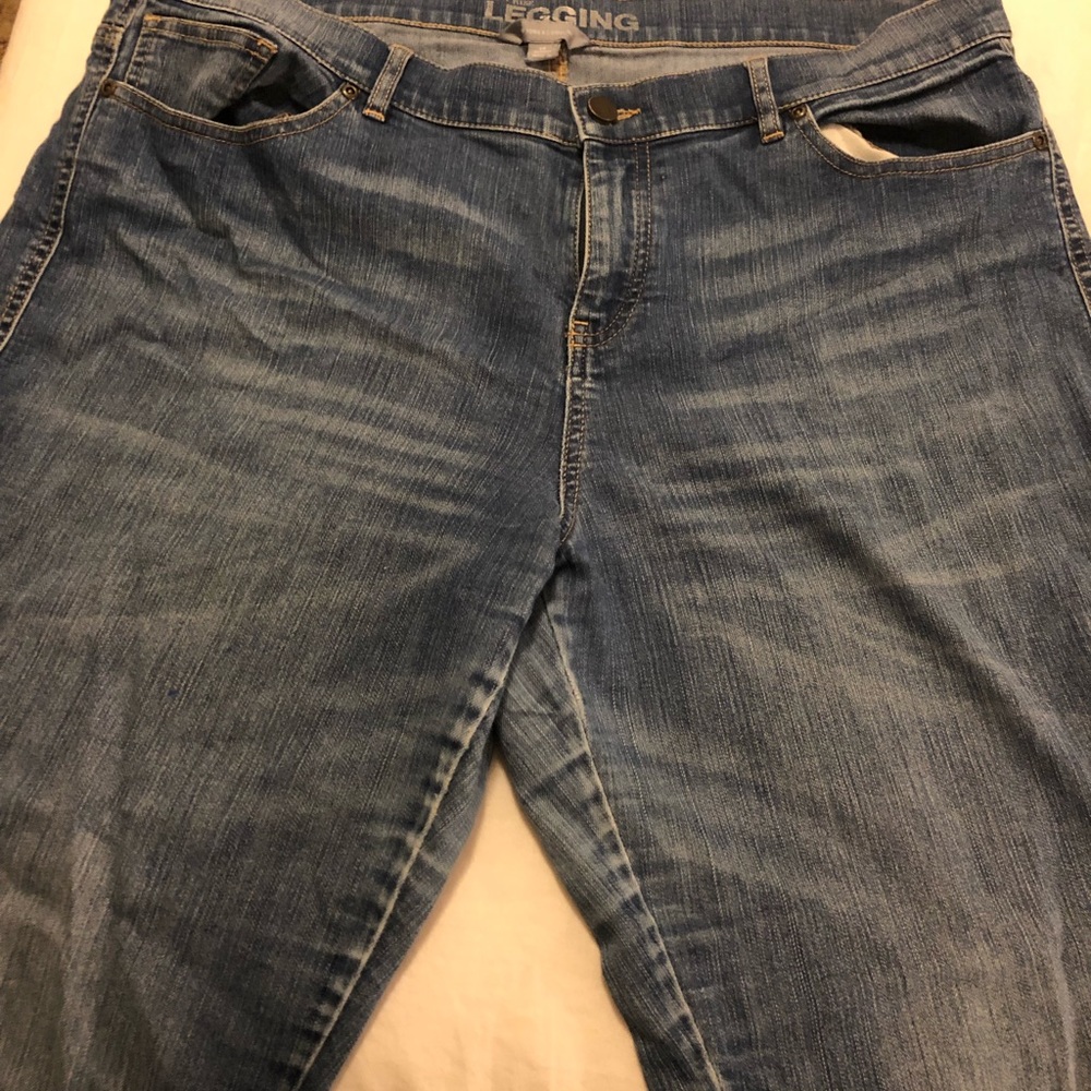 New York & Co Legging Jeans 👖—- super cute.